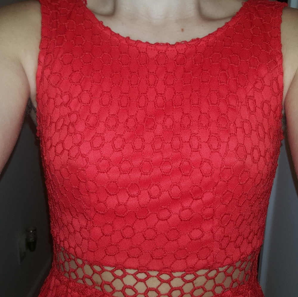 Dress - Picture 2 of 5
